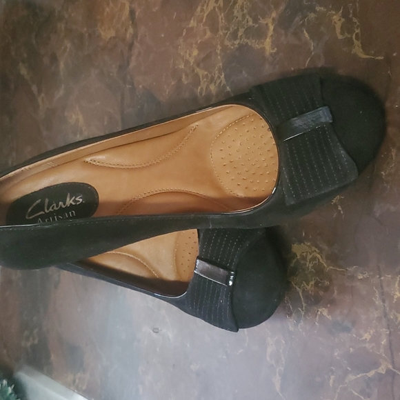 Shoes - Picture 2 of 3